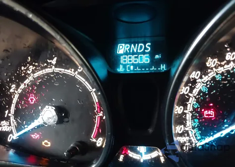 2014 Ford Fiesta Titanium из США, поврежденный, VIN 3FADP4CJ6EM221850